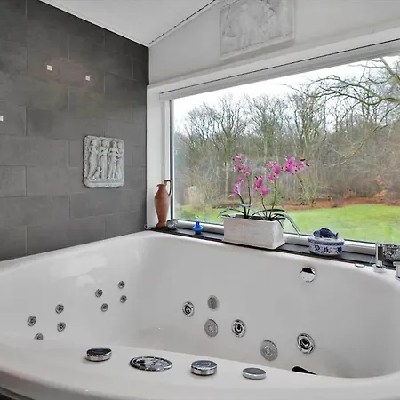 15515-asnaes-klintebakken-10 * Hove Strand